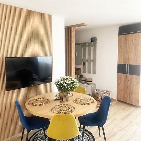 Studio Magnifique Avec Terrasse Spacieuse Loeche-Les-Bains Vacances Exterior foto
